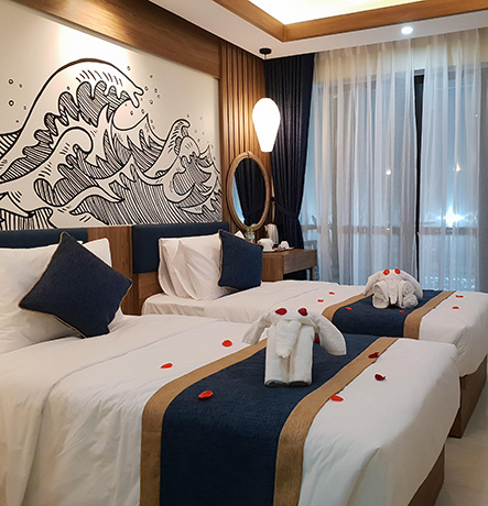 Deluxe City View
Each room at this hotel is air-conditioned and has a flat-screen TV. Some rooms also have seating areas for guests to relax after a busy day, overlooking the… Continue Reading..
